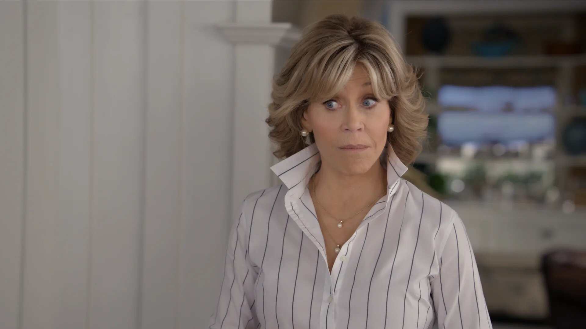 S3E8 - Grace and Frankie