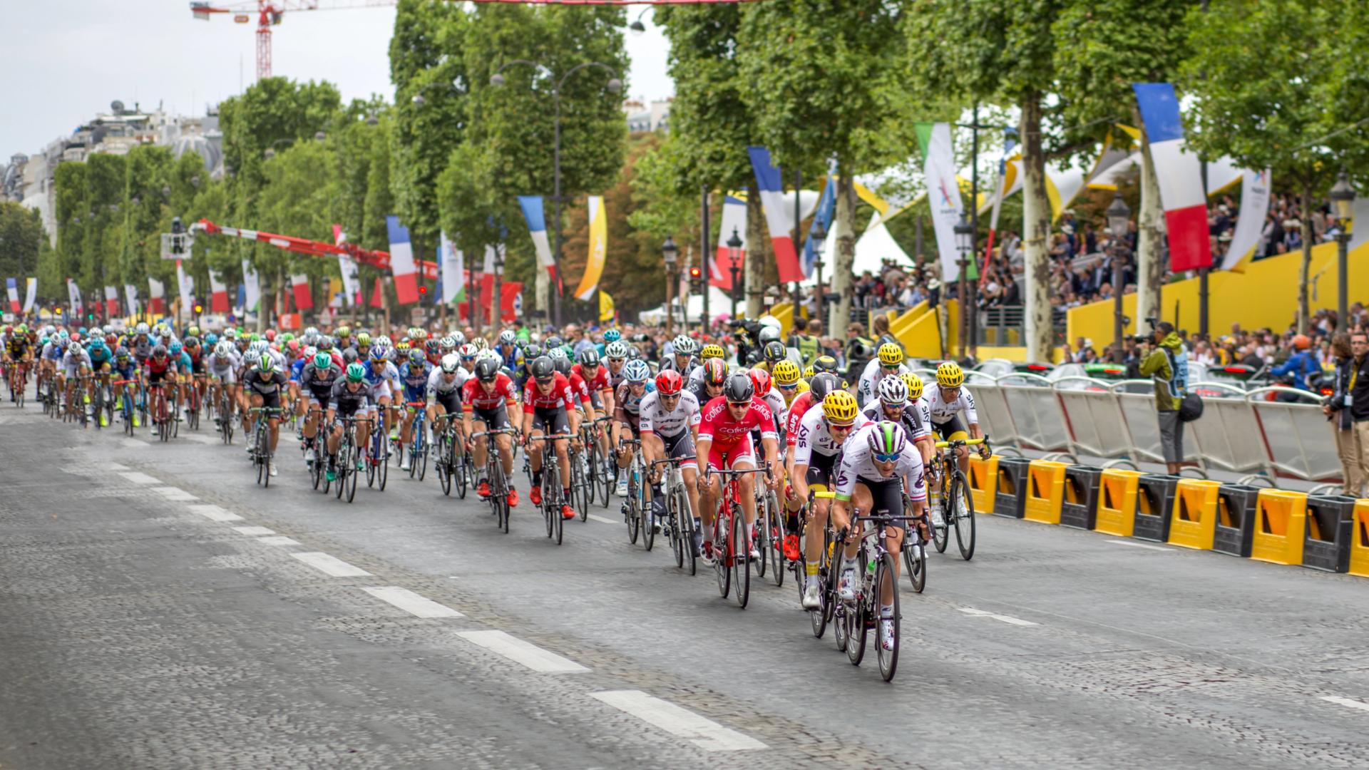 S1E1 - Tour De France